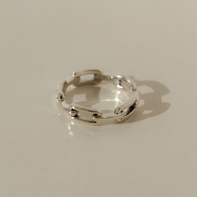 925 Silver Elara Chain Ring <br><font>Size 10•13•15</font>