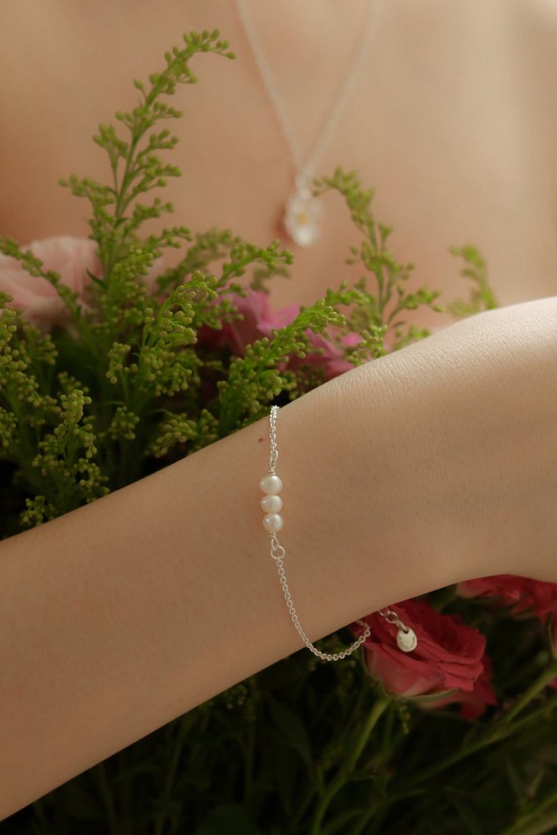 925 Silver Trio Pearly Bracelet