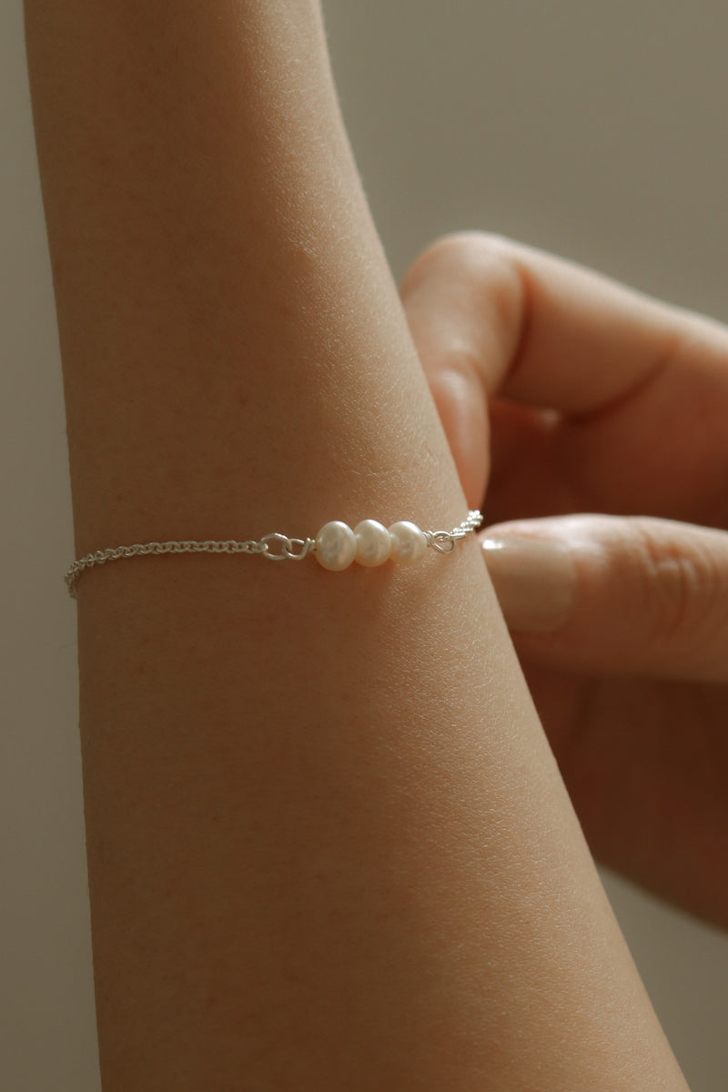 925 Silver Trio Pearly Bracelet