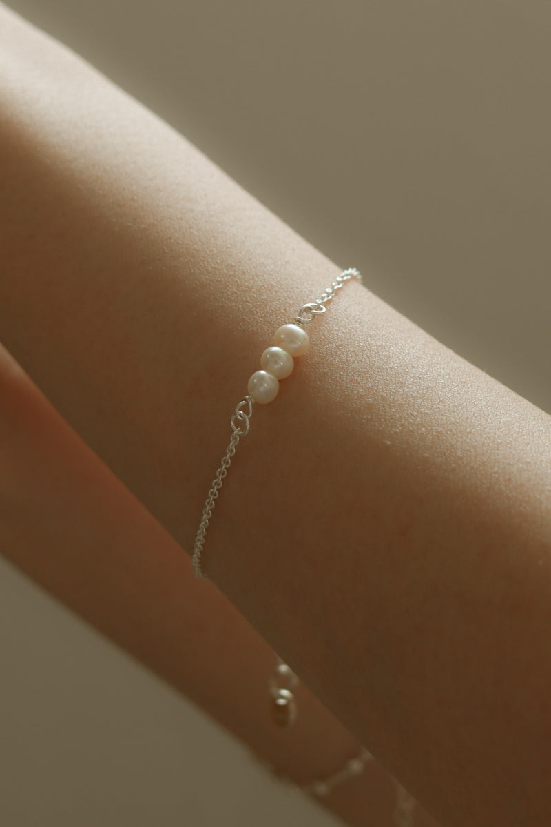 925 Silver Trio Pearly Bracelet