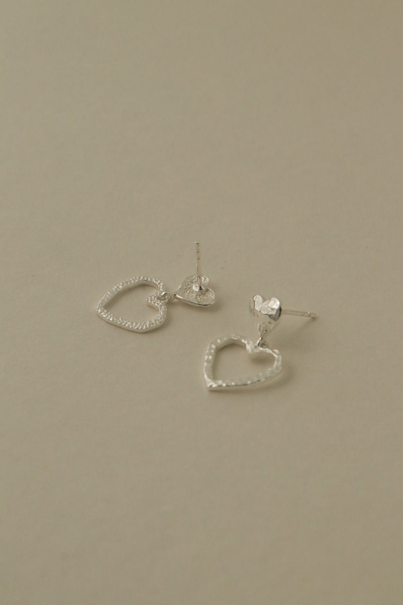 925 Silver Dangly Hammered Hearts Earrings