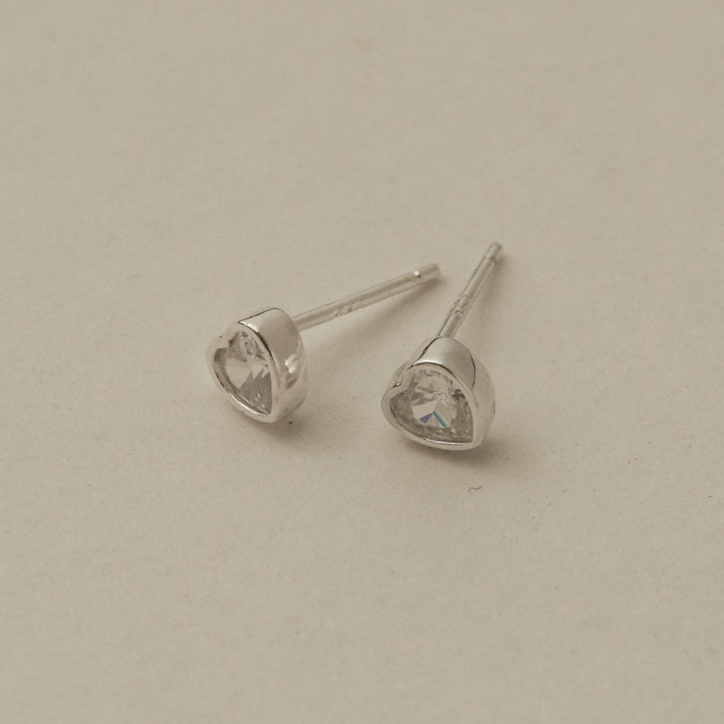 925 Silver Dazzling Heart Stud Earrings