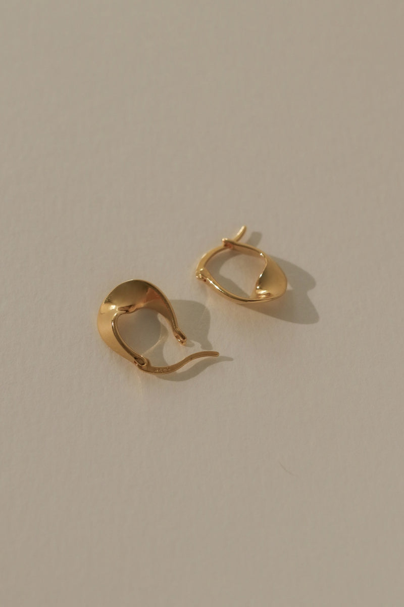 925 Silver Minimalist Curving Earrings, 18K Yellow Gold Plating