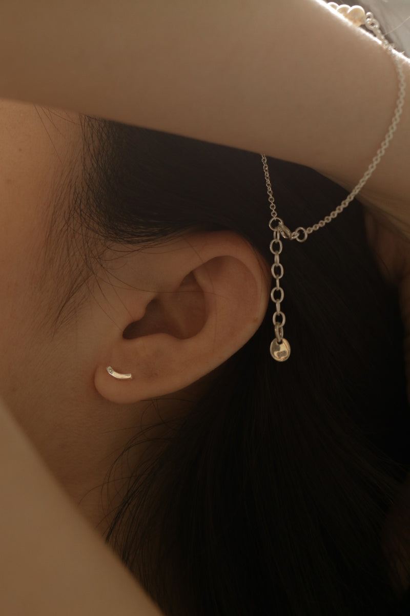 925 Silver Minimalist Curving Stud Earrings