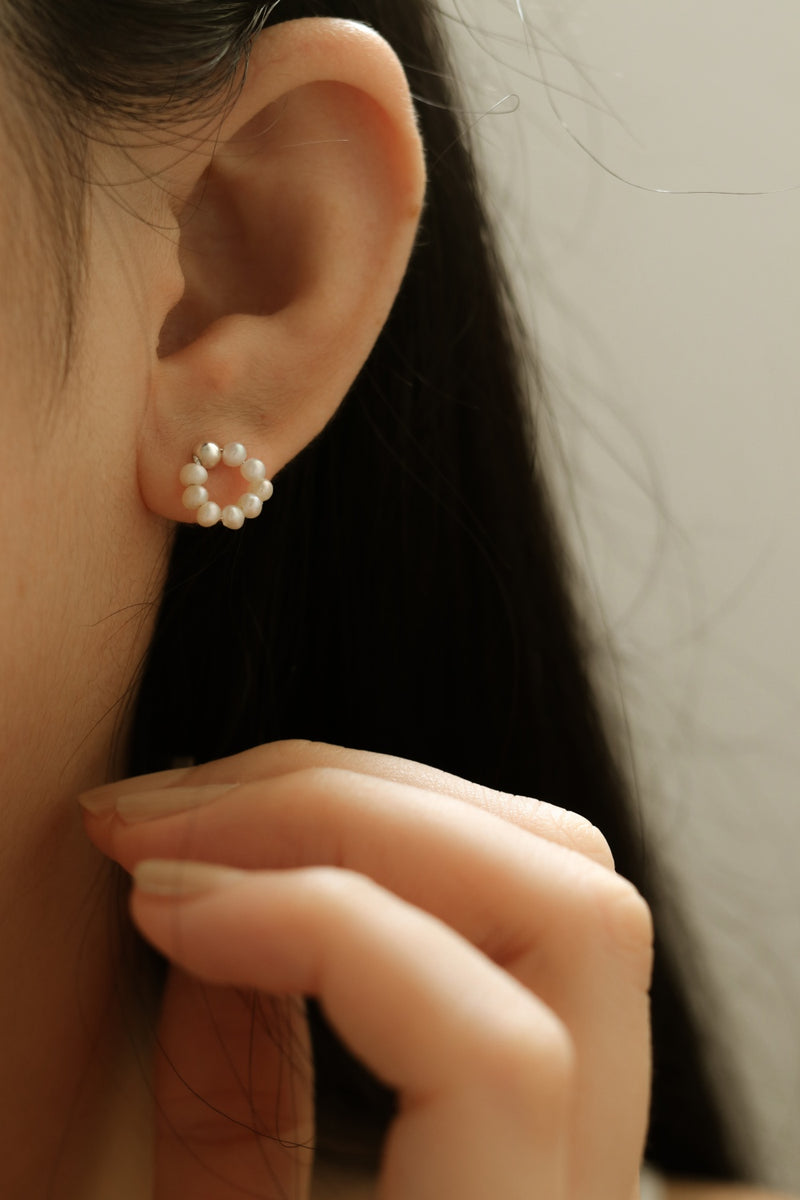 925 Silver Pearly O Stud Earrings