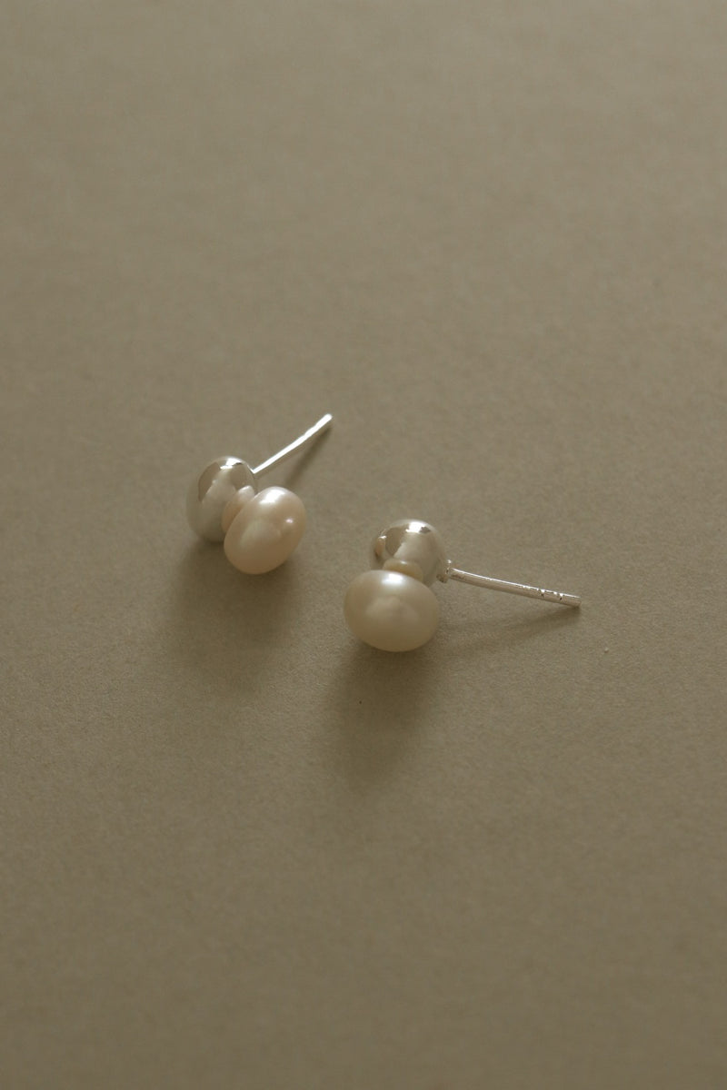 925 Silver Ovalé Pearl Earrings