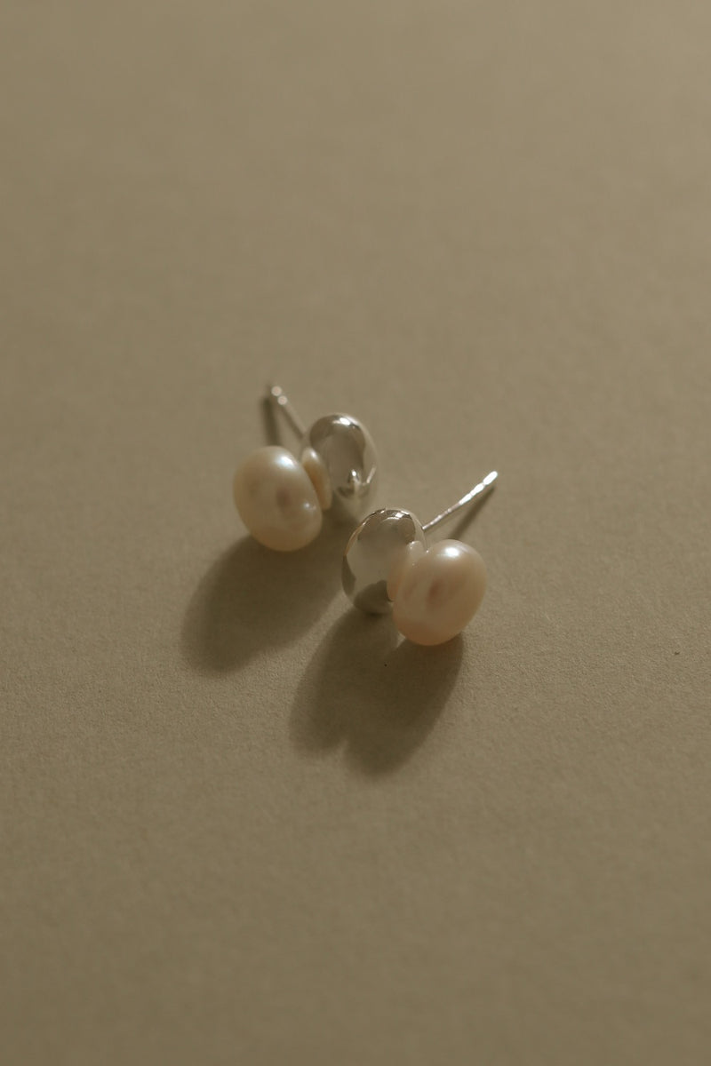 925 Silver Ovalé Pearl Earrings
