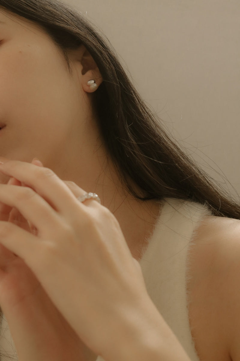 925 Silver Ovalé Pearl Earrings