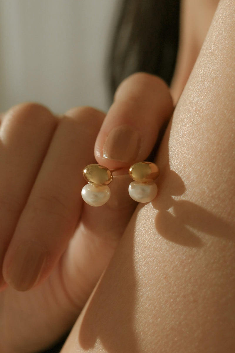 925 Silver Ovalé Pearl Earrings, 14K Yellow Gold Vermeil