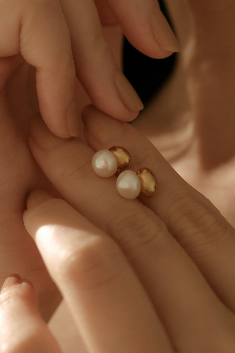 925 Silver Ovalé Pearl Earrings, 14K Yellow Gold Vermeil