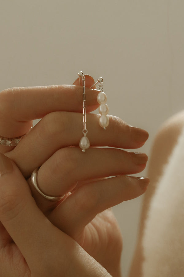 925 Silver Asymmetria Pearl Earrings