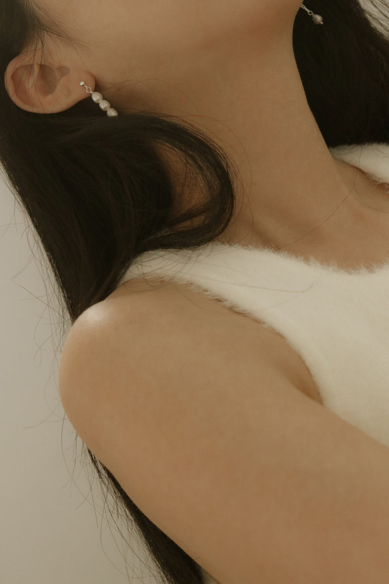 925 Silver Asymmetria Pearl Earrings