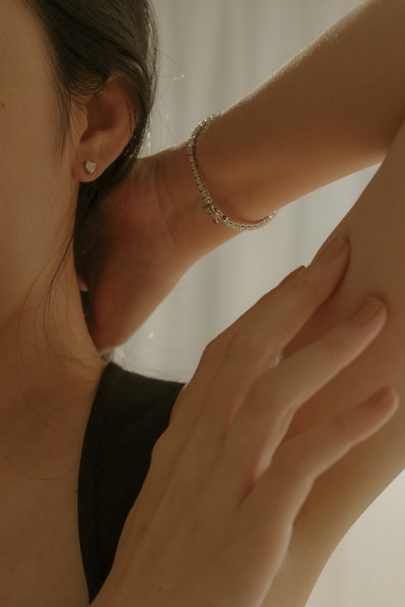 925 Silver Aria Heart Moissanite Earrings