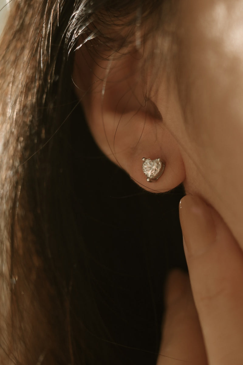 925 Silver Aria Heart Moissanite Earrings