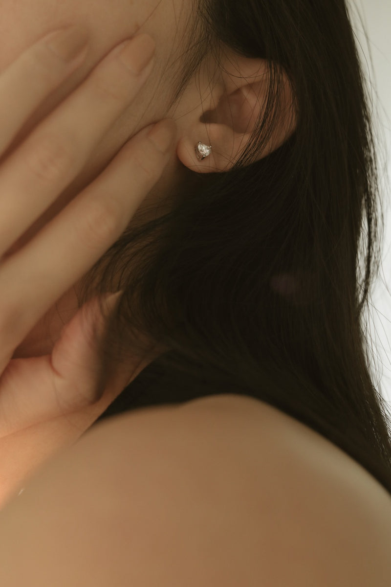 925 Silver Aria Heart Moissanite Earrings