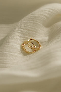 916 Infinity Gold Chain Link Huggie Earrings (22K)