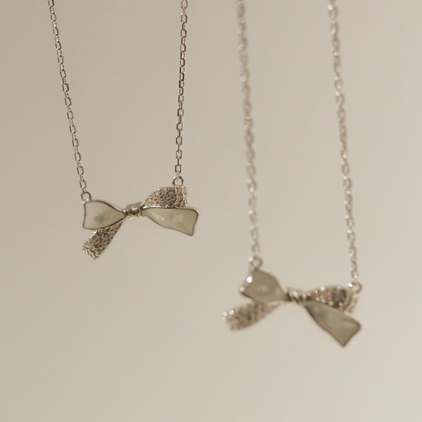 925 Silver Sparkling Bow Pendant Necklace