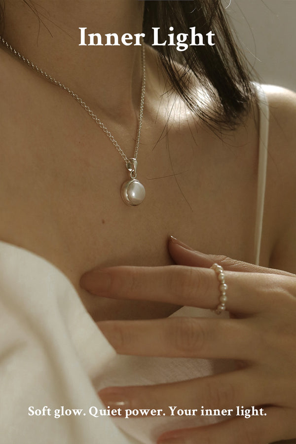 925 Silver Pearly Glow Necklace