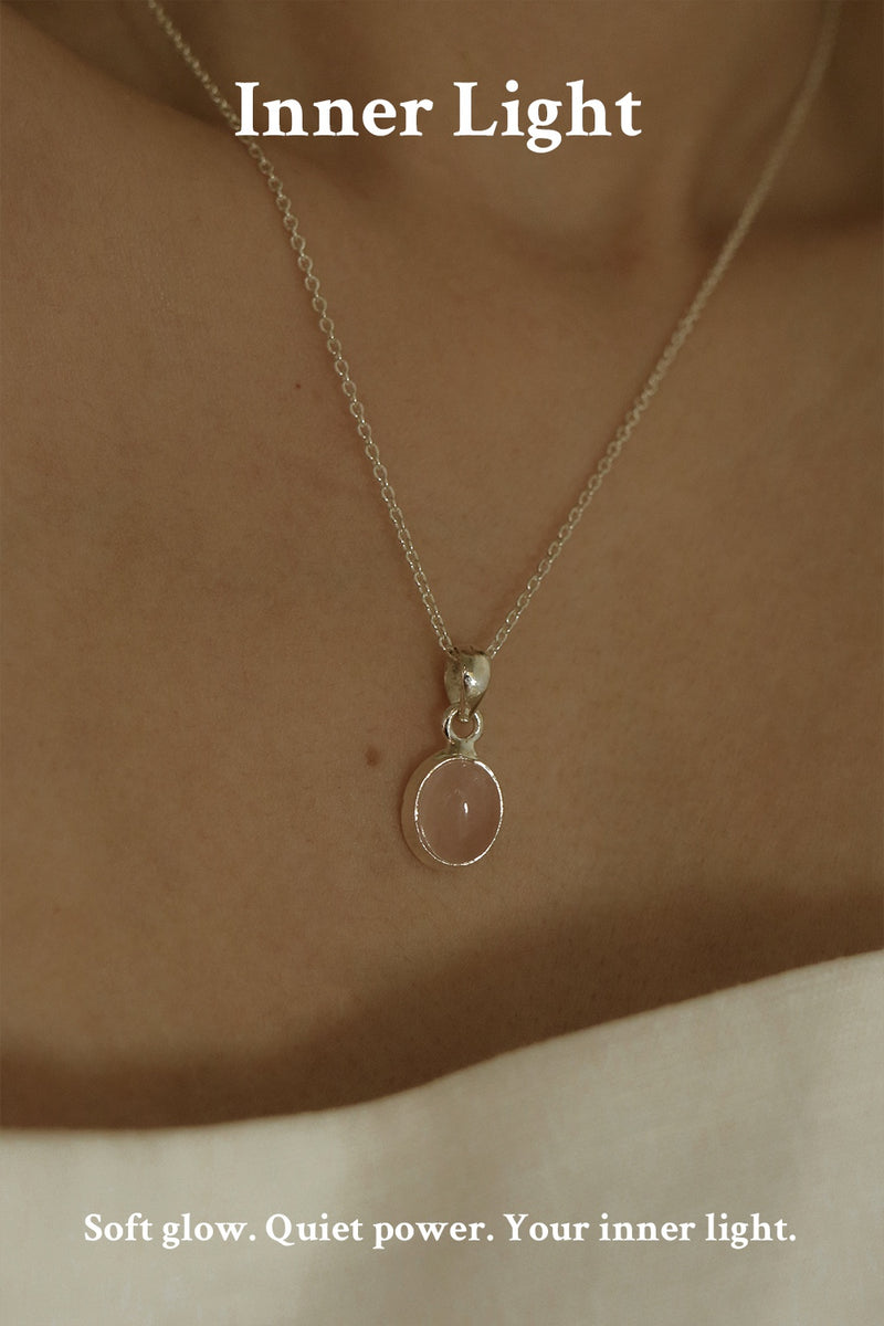 925 Silver Ovale Quartz d’Amour Necklace