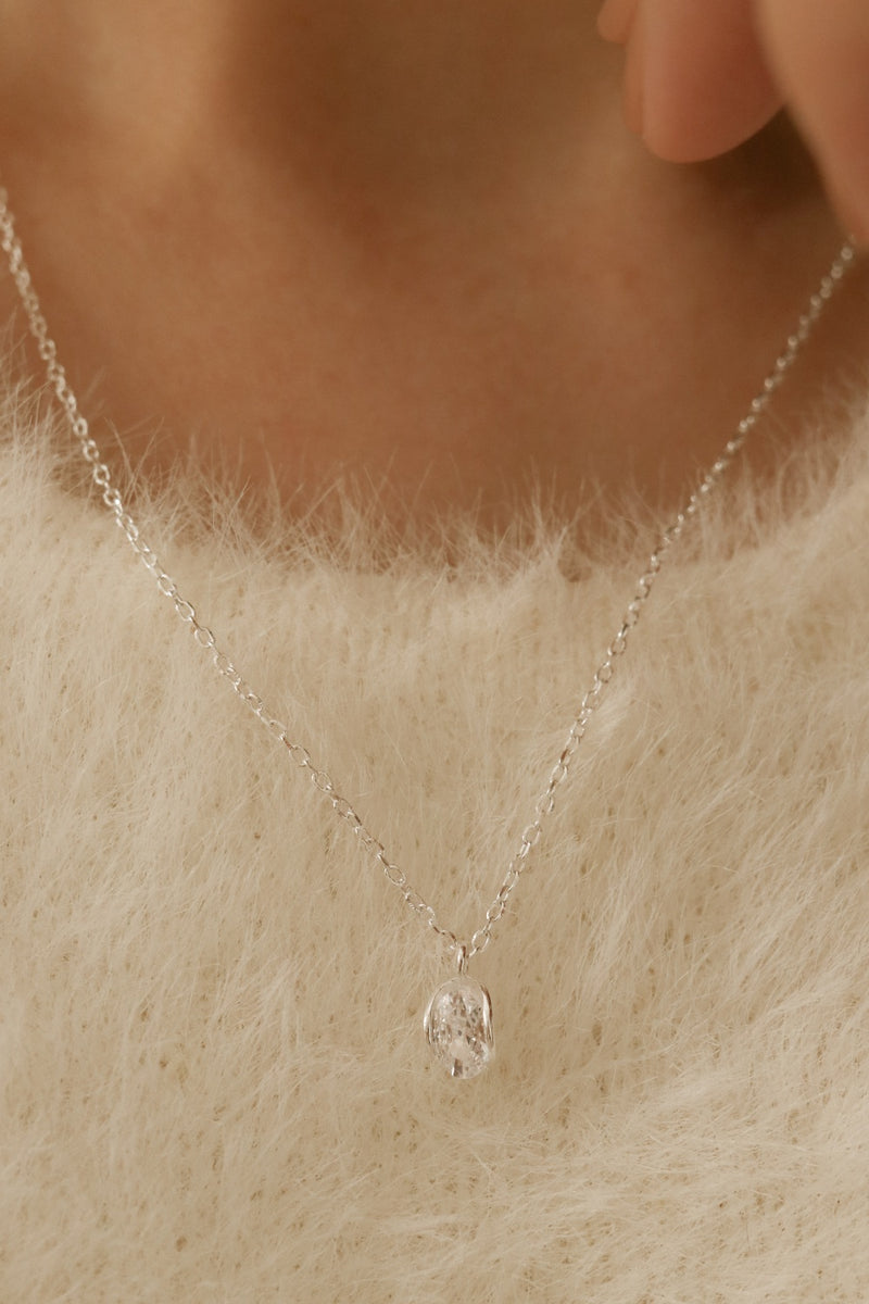 925 Silver Oval Gleam Necklace