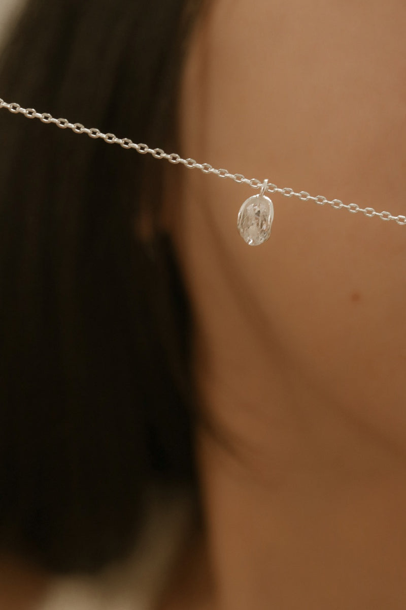 925 Silver Oval Gleam Necklace