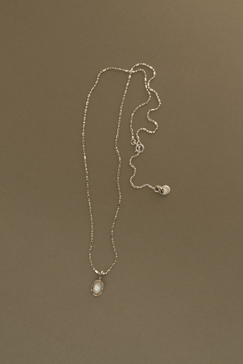 925 Silver Mother of Pearl Aura Necklace