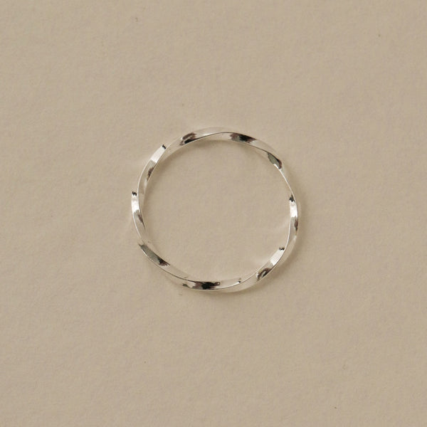 925 Silver Twisting Ring <br><font>Size 8•9•11•13•15</font>