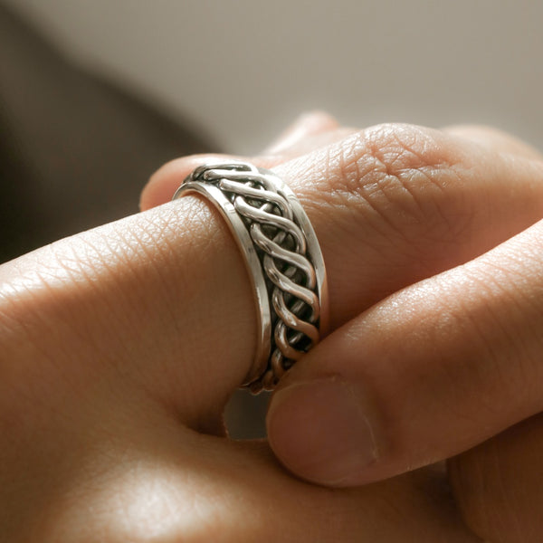 925 Silver Waveform Spinning Ring <br><font>Size 21•23•25•29</font>