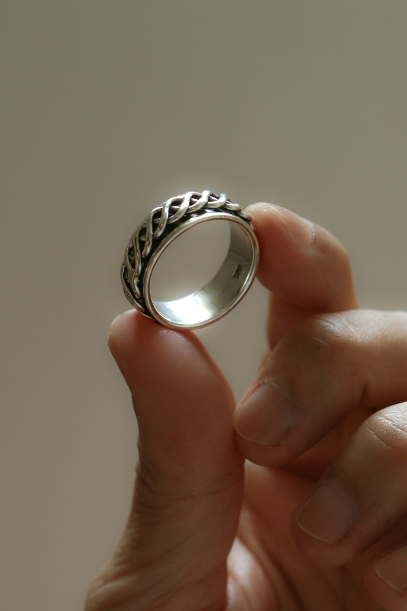 925 Silver Waveform Spinning Ring <br><font>Size 21•23•25•29</font>