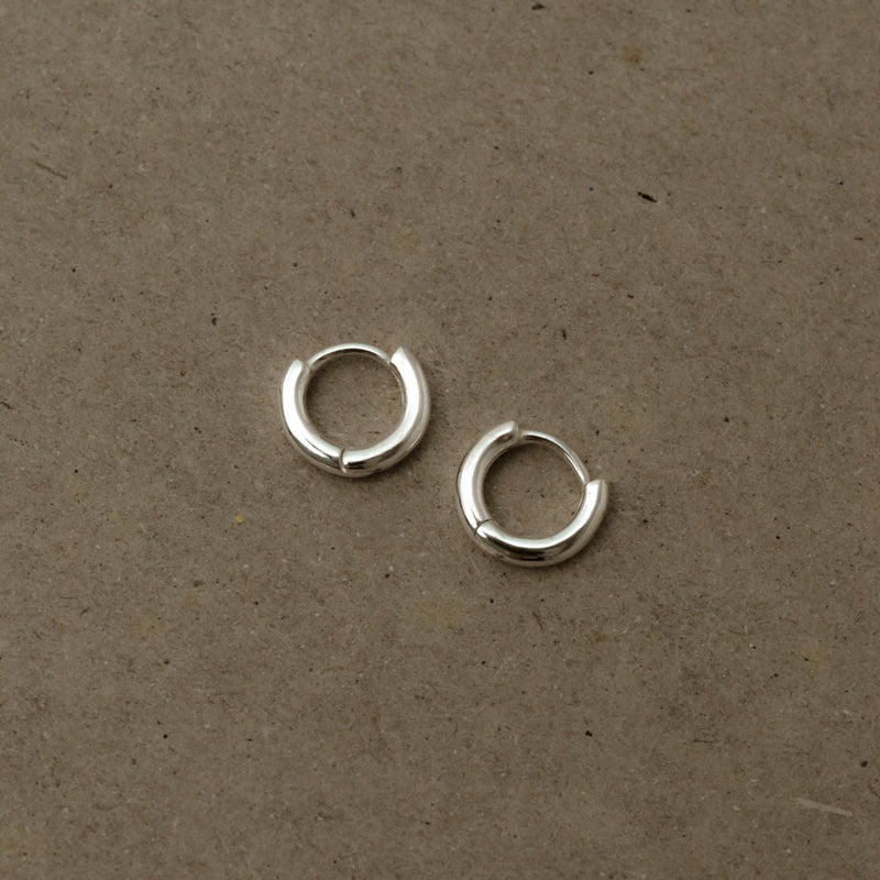 925 Silver Minimalist Mini Huggy Earrings
