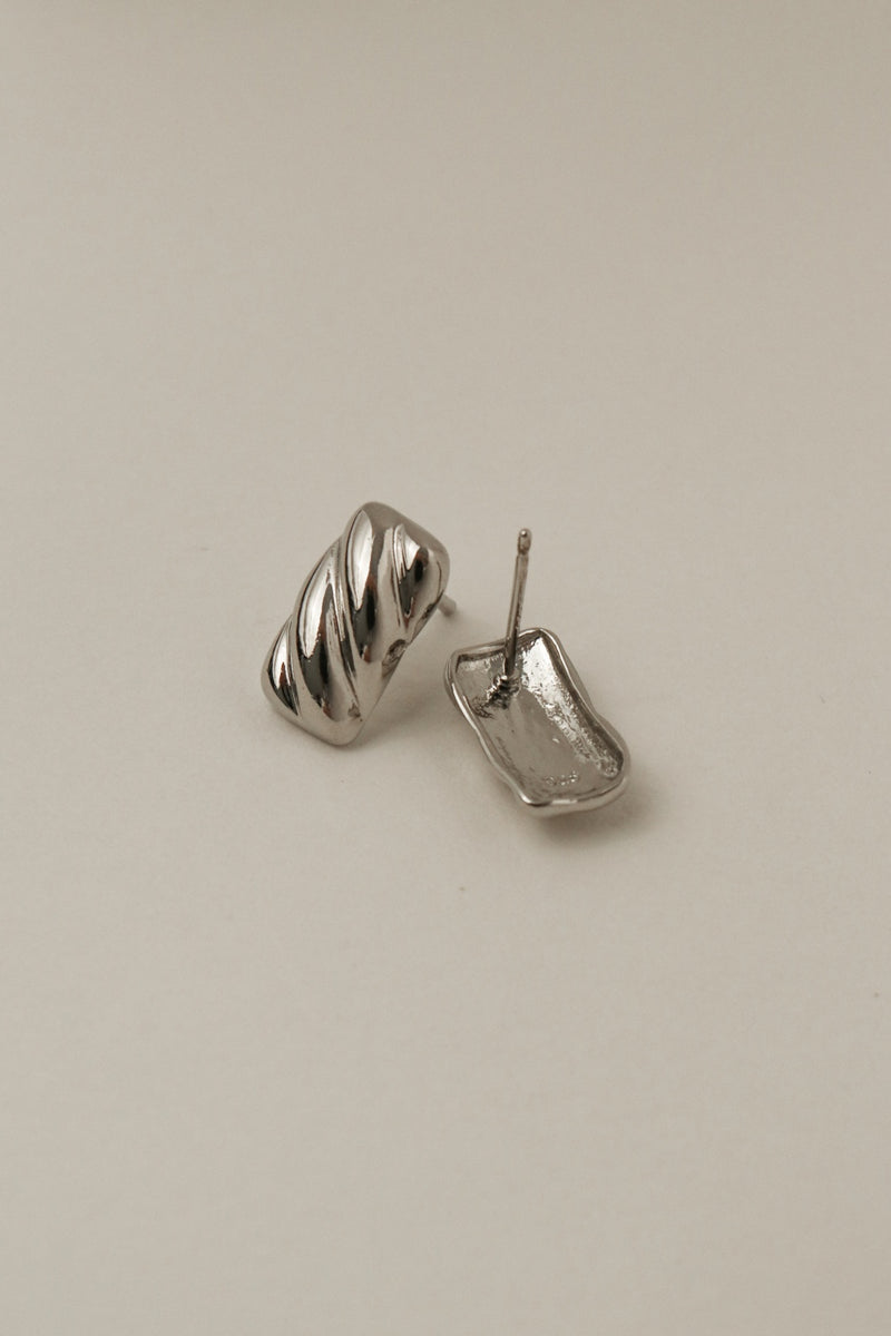 925 Silver Minimalist Baguetto Earrings