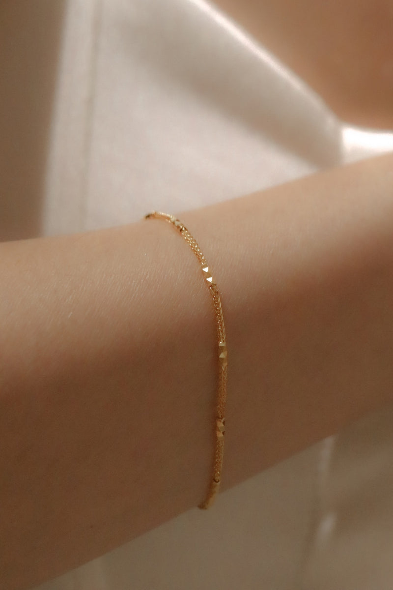 916 Infinity Gold Facet Foxtail Square Chain Bracelet (22K)