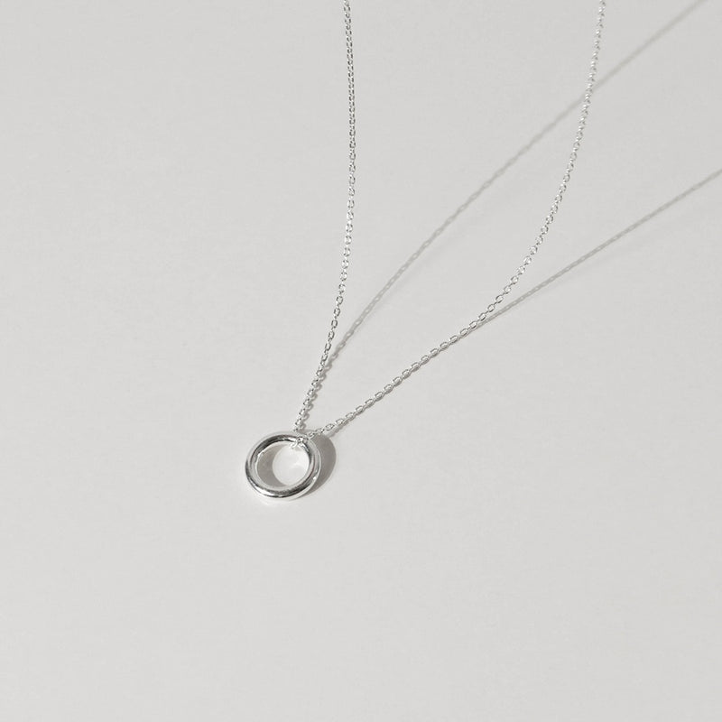 925 Circle Pendant Necklace
