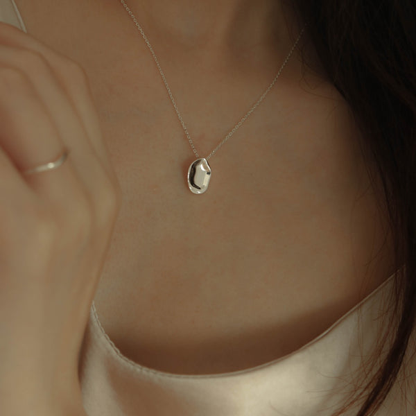 925 Minimalist Silvia Pendant Necklace