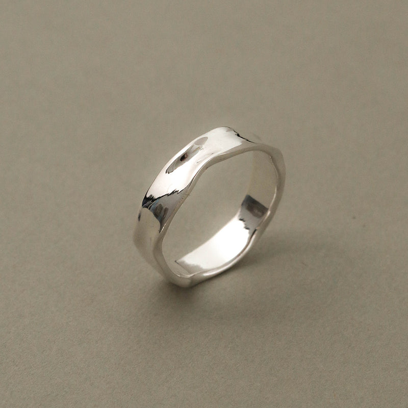 925 |Handcrafted| Creased Ring <br><font>Size 8•11•14•16•17•19•20•21•22</font>