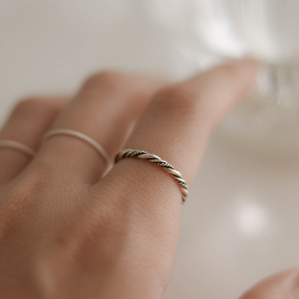 925 |Handcrafted| Double Twist Garden Rope Ring <br><font>Size 14</font>