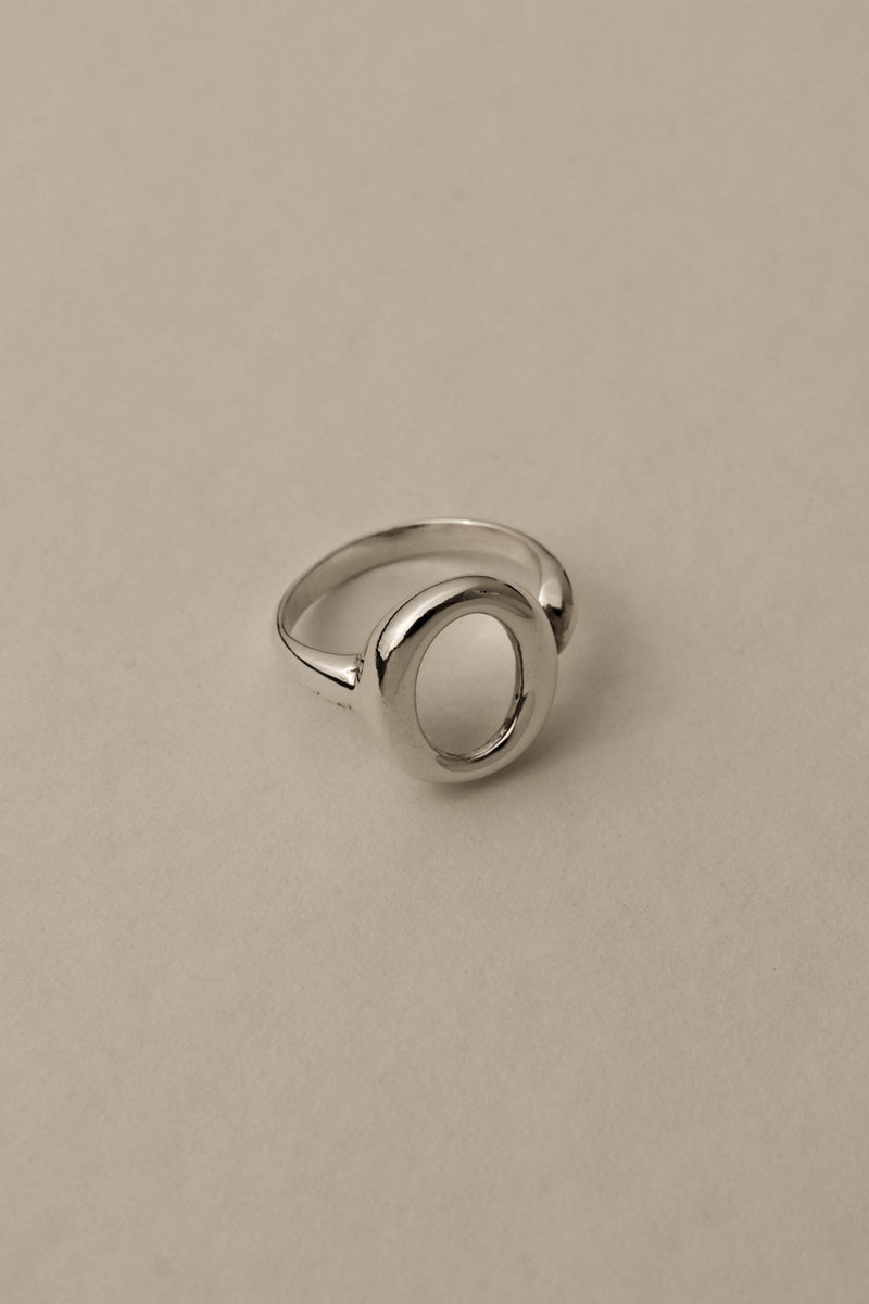 925 |Handcrafted| Minimalist Geometric O Ring<br><font>Free Size 13-15</font>