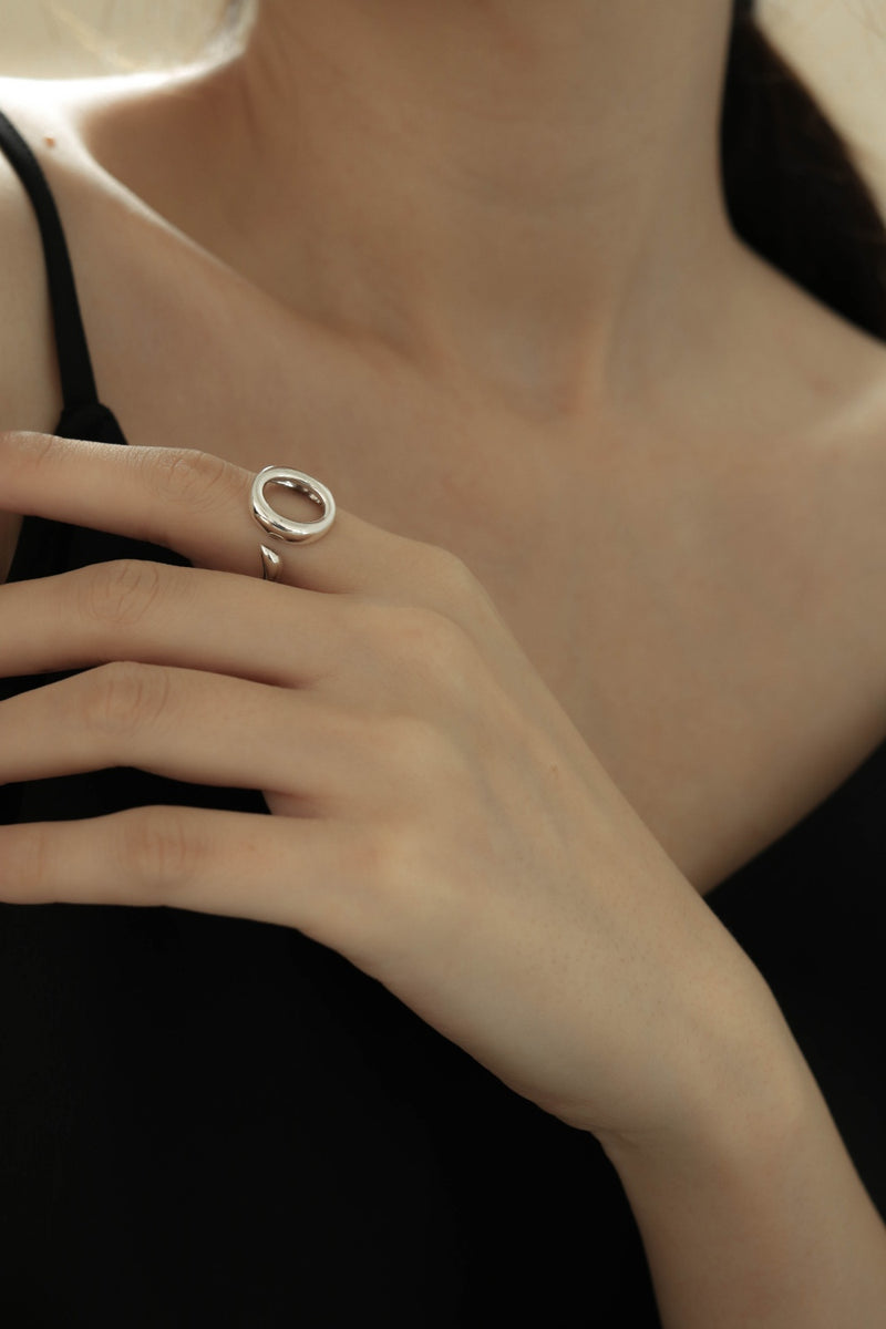 925 |Handcrafted| Minimalist Geometric O Ring<br><font>Size 13</font>