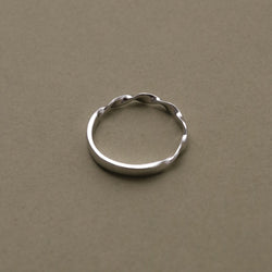 925 Silver Twisty Curvy Ring <br><font>Size 13</font>